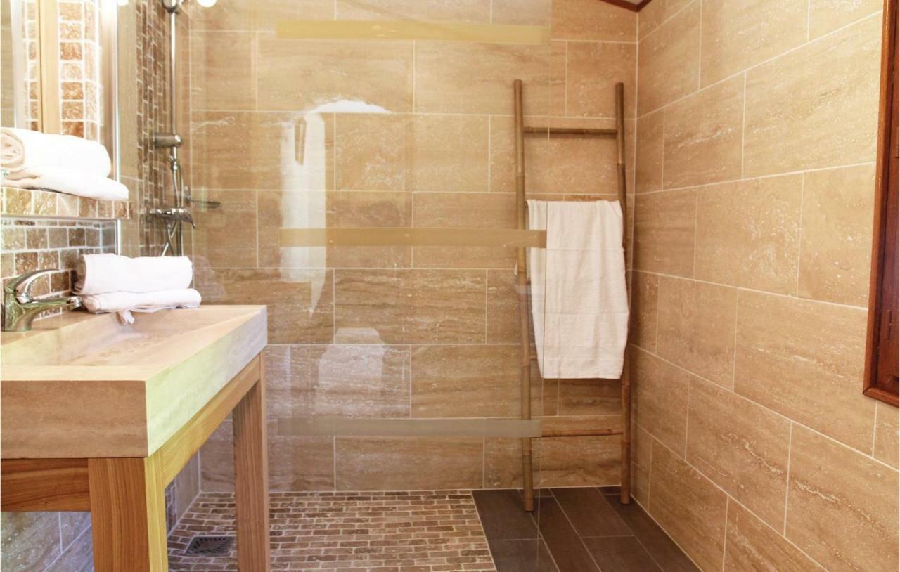 2 Bedroom Awesome Home In Sigoyer Sigoyer  エクステリア 写真